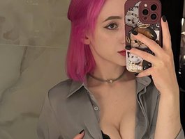 Alice-World8 is No.34 on Longest Cam Girl Sessions Today (2026-07-19 14:25 UTC)