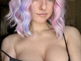 No.14 on Top Cam Girls by Peak Viewers Today — AlisaFreshly — 2026-06-15 11:45 UTC