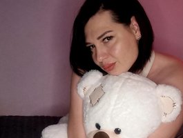 No.37 on Longest Live Cam Sessions Today — Anastasia77771 — 2026-06-22 01:01 UTC