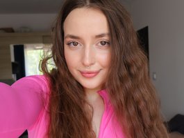 No.40 on Top Cam Girls Hot Right Now — ChloeMeow — 2026-06-23 21:45 UTC