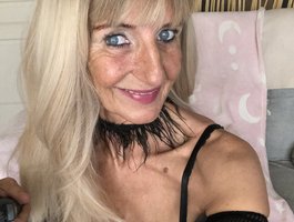 No.28 on Top Cam Girls Online Today — FALBALA — 2026-06-11 23:48 UTC