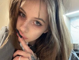 kissnotilt is No.65 on Top Cam Girls Making a Comeback Today (2026-06-27 23:16 UTC)
