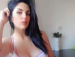 LauraDelight is No.50 on Cam Girls Making a Comeback Today (2026-07-27 23:31 UTC)