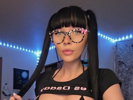 MaciMay is No.21 on Longest Curvy Cam Sessions Today (2026-07-22 23:16 UTC)