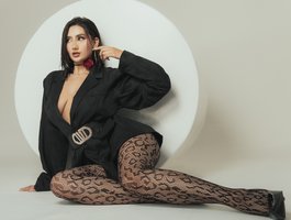 No.29 on Top Cam Girls by Time Slot Today — MaddisonLowe — 2026-06-23 21:45 UTC