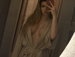 No.9 on Top Cam Girls Hot Right Now — Pekkaboo — 2026-06-11 03:01 UTC