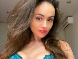 No.5 on Top Cam Girls Hot Right Now — Dikiy_Angel — 2026-06-12 17:17 UTC