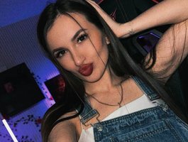No.9 on Top Cam Girls Most Consistent Today — -RED_HAT- — 2026-06-14 13:12 UTC
