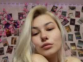 No.42 on Top Cam Girls by Time Slot Today — Ulya11Cutex — 2026-06-23 21:45 UTC