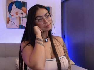 No.44 on Top Cam Girls by Time Slot Today — mia_saenz3 — 2026-06-23 21:45 UTC