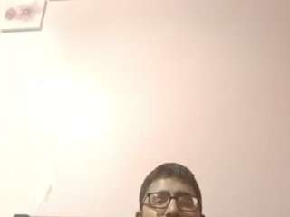 jhs621235 is No.40 on Hottest Cam Models Online Right Now (2026-09-15 23:45 UTC)
