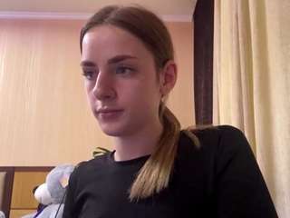 JosefaNieva is No.5 on Cam Models Making a Comeback (2026-07-15 12:15 UTC)