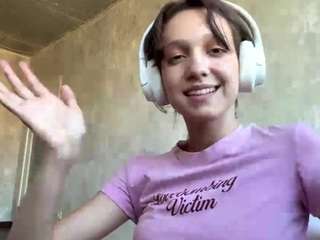 KathleneGuterriez is No.54 on Top Small Tits Cams by Average Audience (2026-07-22 16:02 UTC)