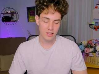 mason-drake is No.37 on Rising Cam Models Today (2026-07-12 23:00 UTC)