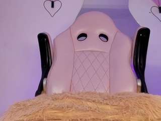 mia-royal is No.29 on Rising Cam Models Today (2026-07-02 23:45 UTC)