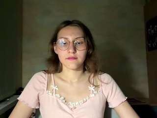 No.43 on Top Flirt Cams Making a Comeback Today — Mia — 2026-06-11 22:30 UTC