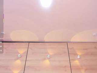 No.60 on Top Flirt Cams Online This Week — thaylanaa — 2026-06-12 01:00 UTC