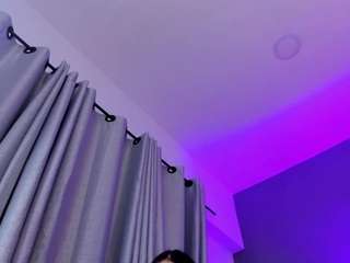 Vaiiolett-t is No.35 on Cam Models Making a Comeback (2026-07-16 20:45 UTC)