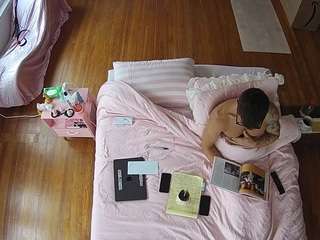 No.1 on Top Flirt Cams Monthly Awards — voyeurcam-CelticIRON-01 — 2026-06-09 19:32 UTC