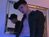 No.27 on Top Cam Models Online Now — Jheampiero — 2026-06-26 03:45 UTC