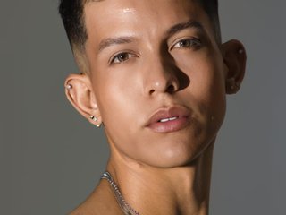 No.11 on Cam Models Making a Comeback — LeisanFox — 2026-06-23 21:45 UTC