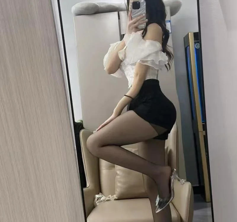 77qiqi-7777 is No.28 on Rising Cam Models Today (2026-08-27 01:16 UTC)
