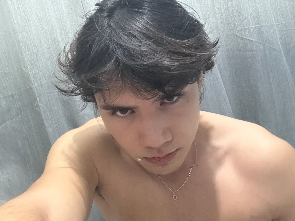 Aaronsan is No.5 on Hottest Cam Models Online Right Now (2026-09-28 09:04 UTC)