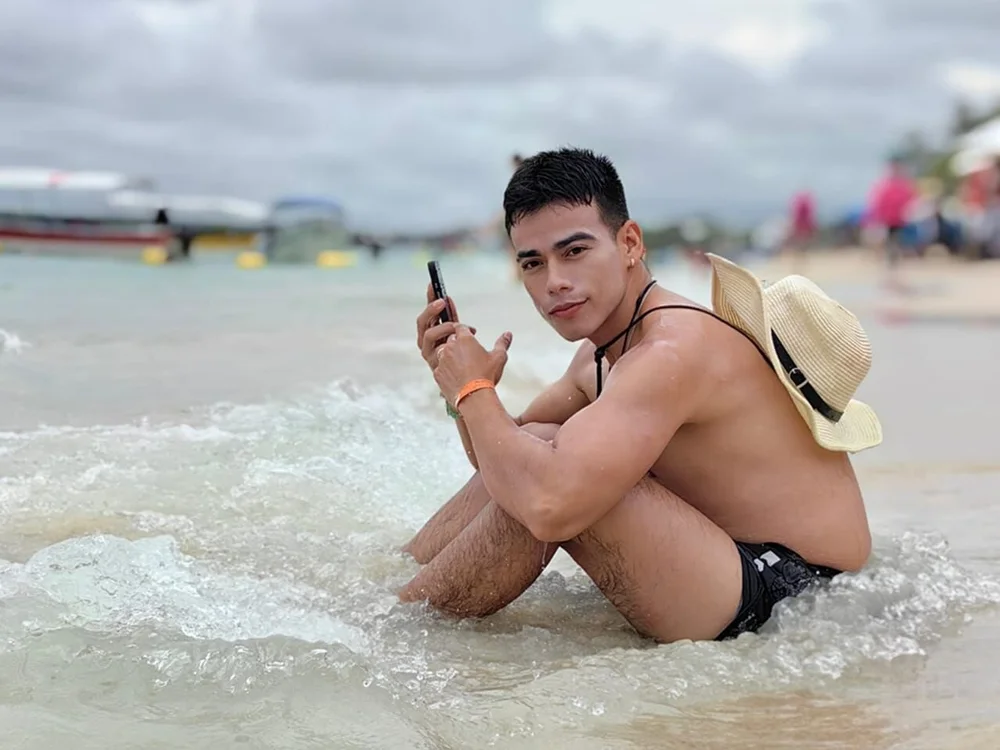 Alejandro_karter18 is No.74 on Top Latina Cams Online Today (2026-07-24 05:00 UTC)