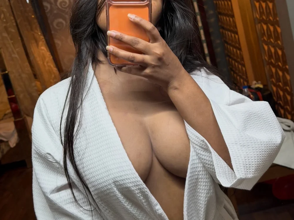 No.38 on Top Cam2Cam Sex Models by Peak Viewers Today — Alisa_Hot_chili — 2026-06-14 13:12 UTC