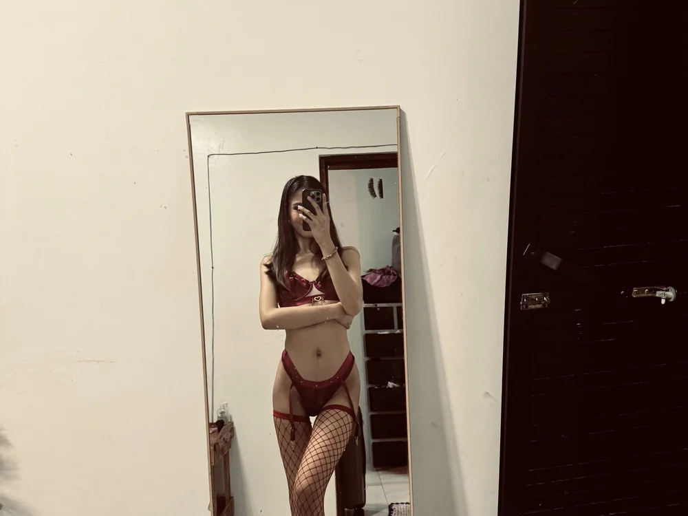 Amarah_Deluxeee is No.49 on Most Frequent Trans Cams Today (2026-07-22 11:01 UTC)