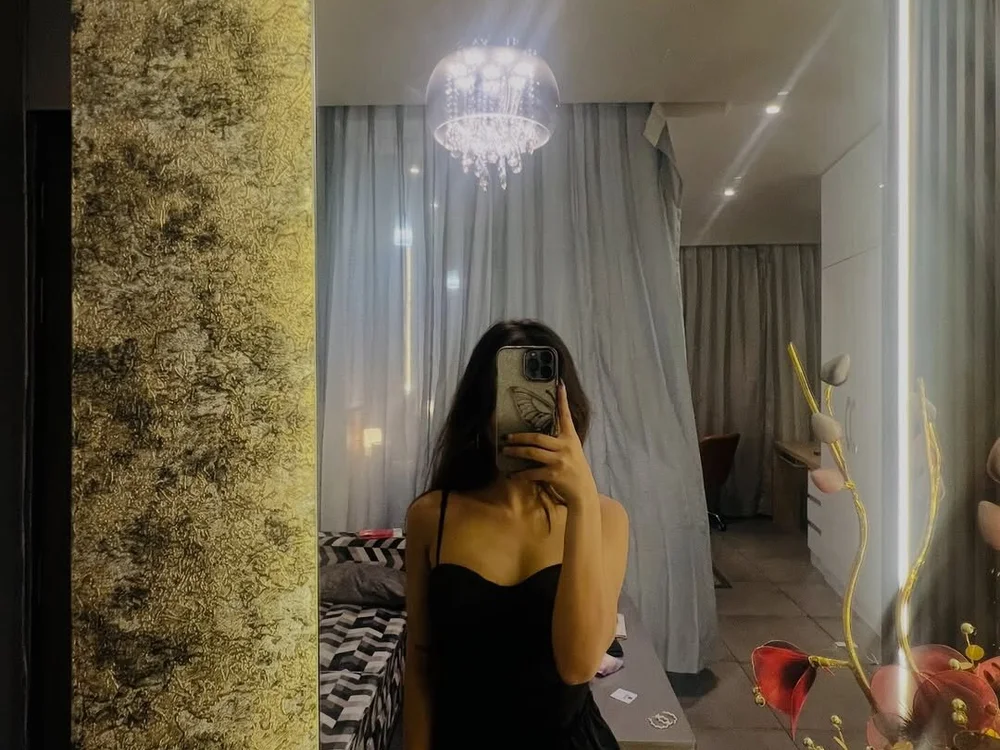 Angel_Palak_ is No.10 on Most Frequent Cam Streamers Today (2026-10-07 23:30 UTC)