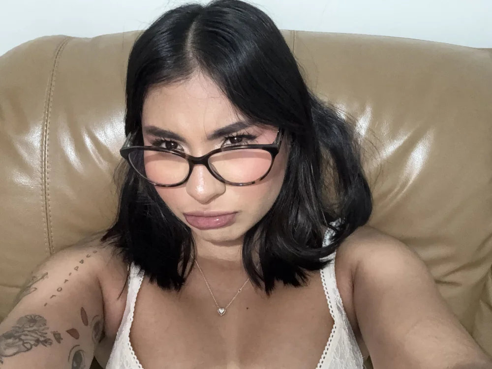 angelesxoxo is No.28 on Rising Cam Models Today (2026-09-29 07:34 UTC)