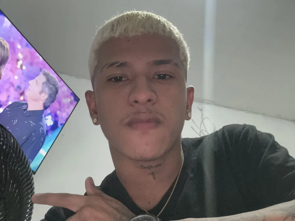 No.37 on Top Cam Models Online Now — Anthony_clark1 — 2026-06-26 03:45 UTC