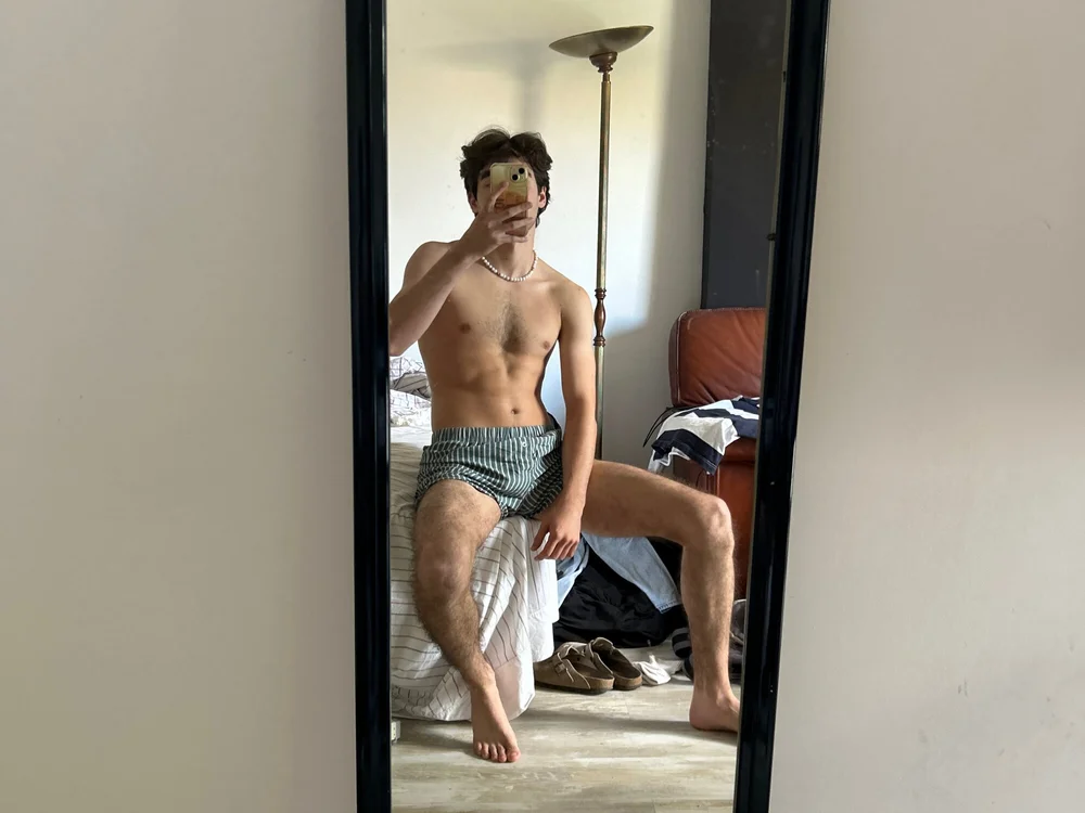 Arthurcamfor is No.23 on Longest Live Cam Sessions Today (2026-09-24 23:45 UTC)