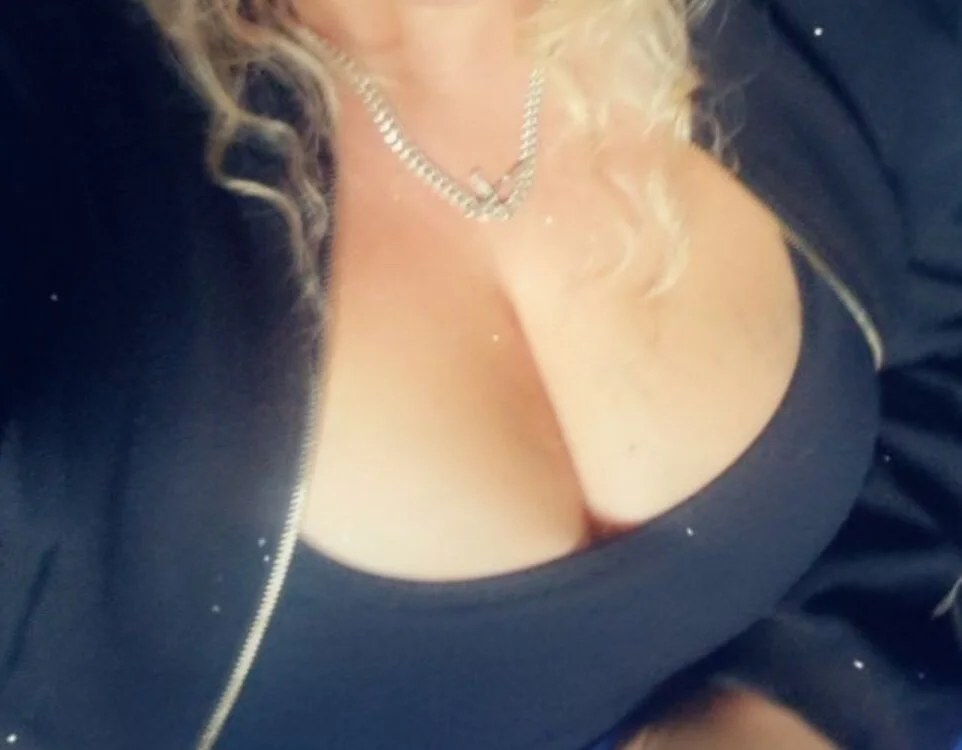 Bella_Squirts is No.77 on Top Big Clit Cams Online This Month (2026-07-20 20:30 UTC)