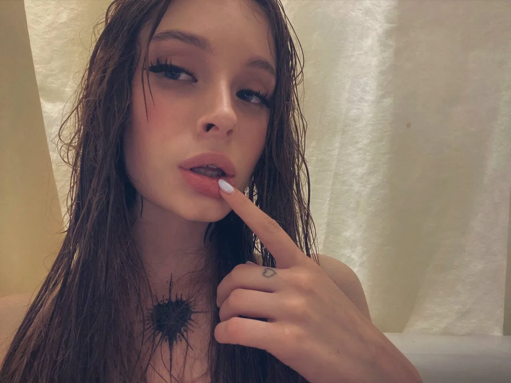 No.51 on Top Cam Girls Hot Right Now — BestSweetyBB — 2026-06-16 23:46 UTC