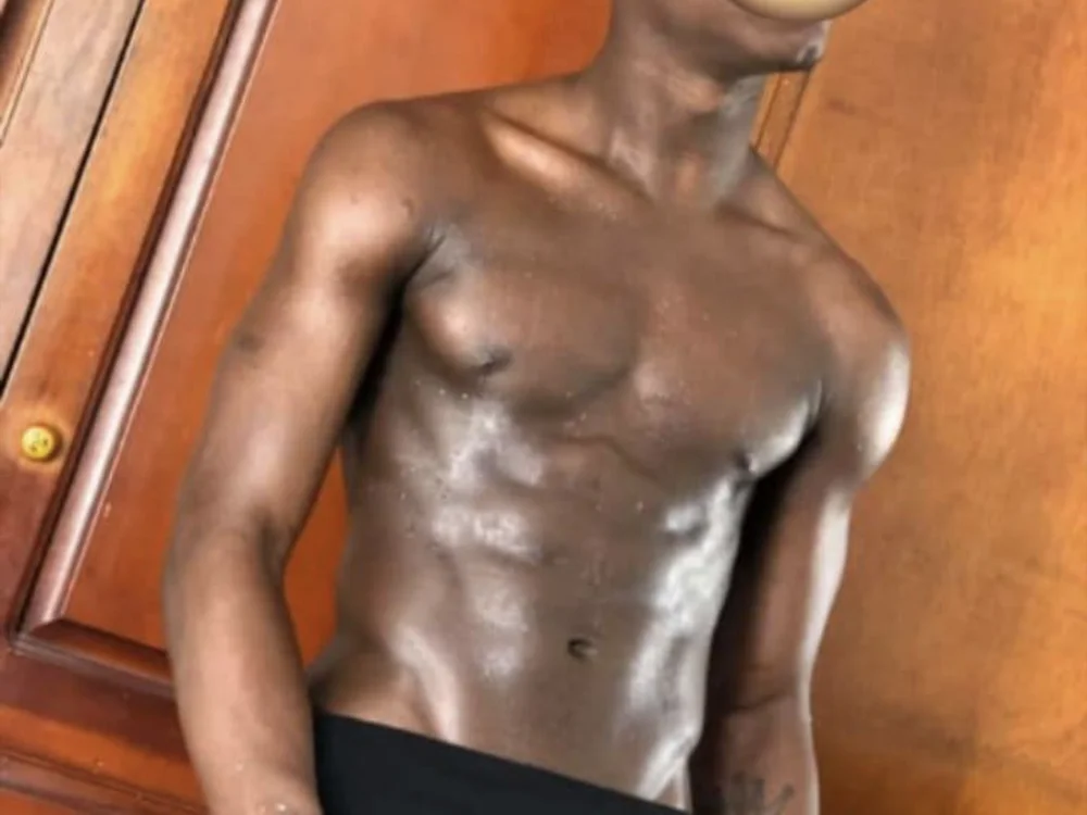 blessed-cock is No.40 on Hottest Cam Models Online Right Now (2026-08-12 23:49 UTC)