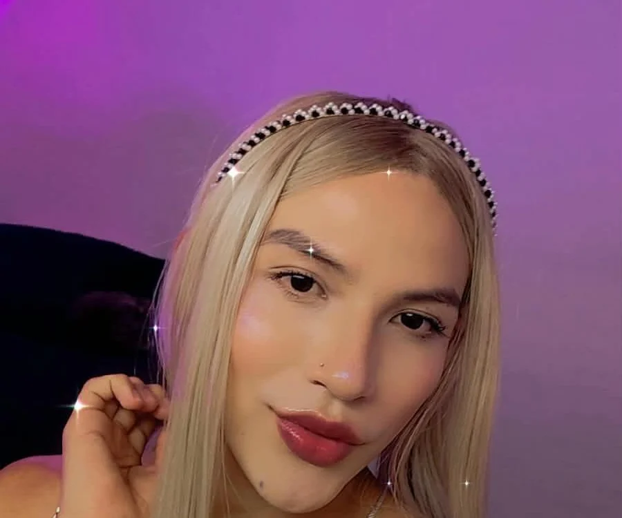 camila___princess is No.17 on Top Cam Models Online Now (2026-10-18 23:15 UTC)