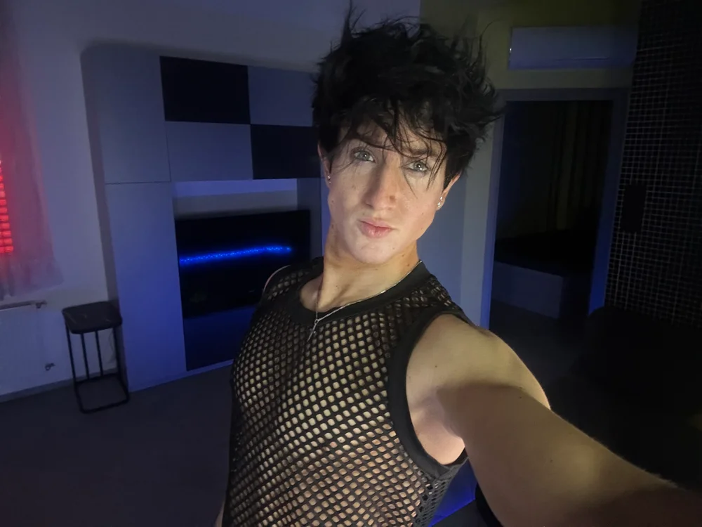 ChristianLevine_ is No.69 on Top Cam2Cam Sex Models Most Reliable Today (2026-07-04 19:15 UTC)