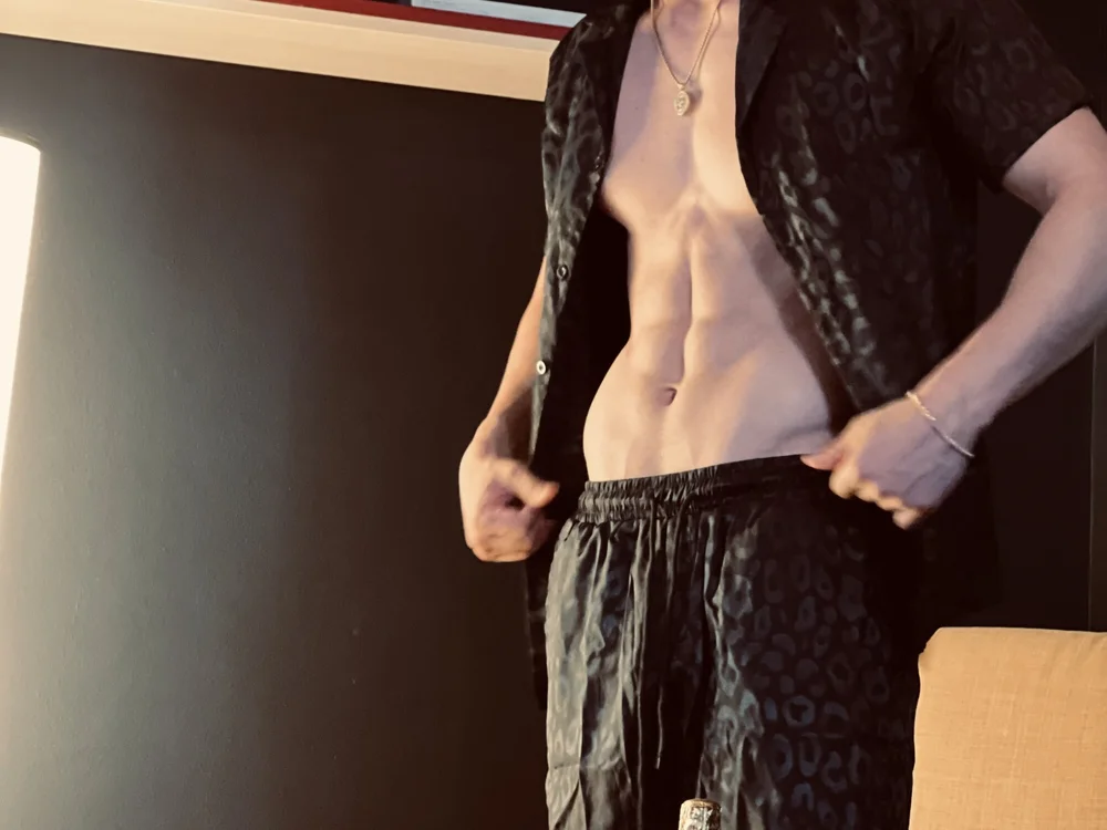ClintMasters is No.3 on Cam Models Making a Comeback (2026-08-21 08:16 UTC)