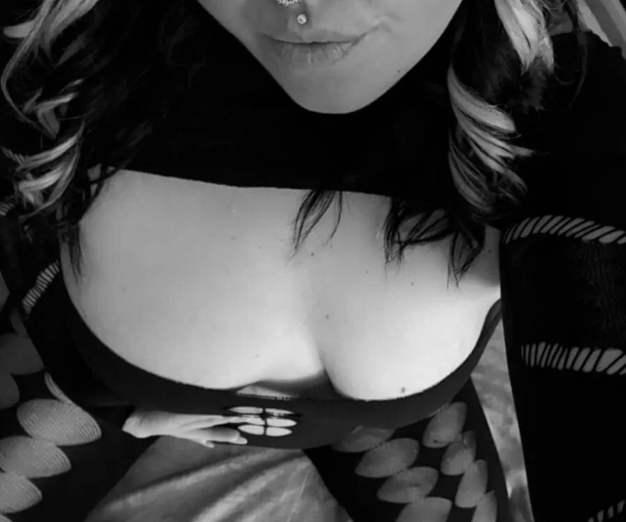 CurvyBonnie_XO is No.53 on Most Frequent BBW Cams Today (2026-07-20 19:15 UTC)