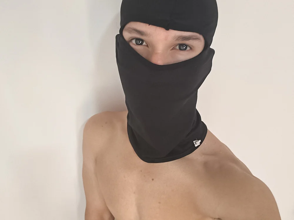 Danielraz is No.14 on Hottest Cam Models Online Right Now (2026-07-22 23:16 UTC)