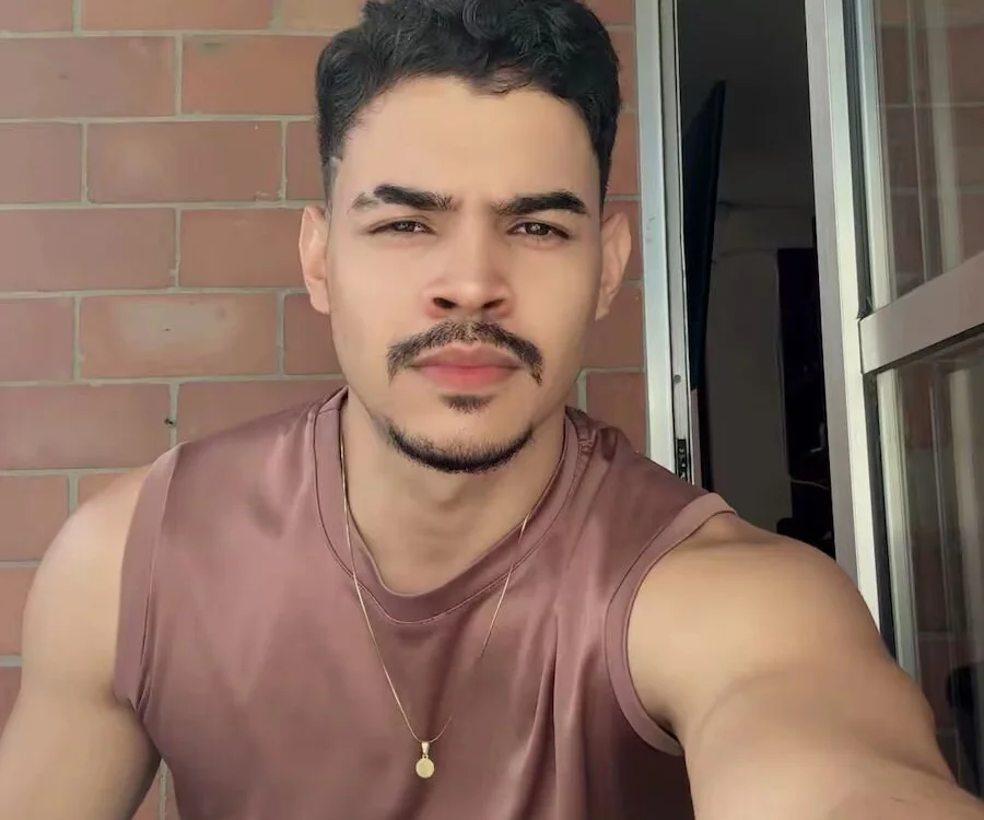 No.22 on Cam Models Making a Comeback — Dannesh_ — 2026-06-23 15:30 UTC