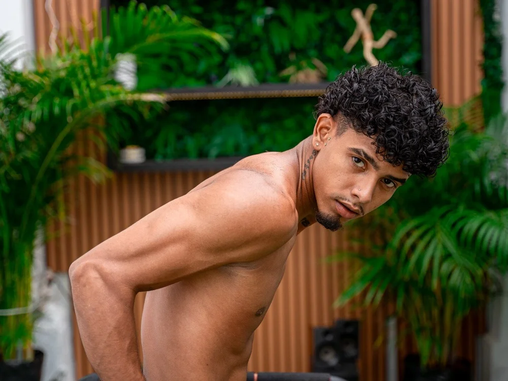 dantee_miller is No.31 on Top Cam Models This Week (2026-09-28 09:04 UTC)