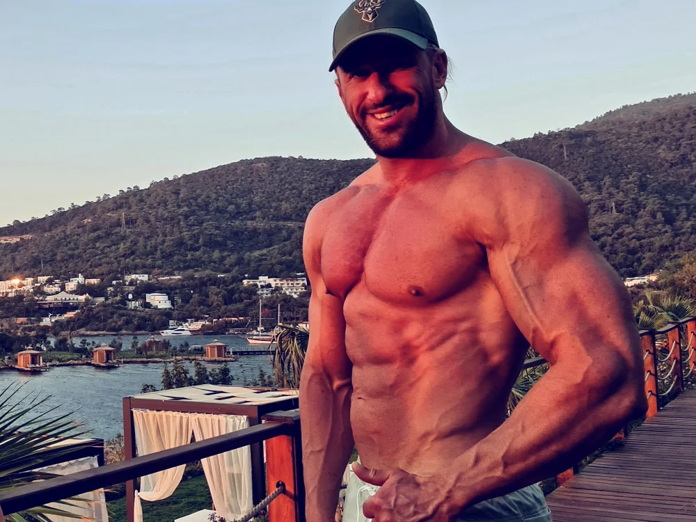 No.32 on Cam Models Making a Comeback — David_Big_Daddy — 2026-06-22 23:45 UTC