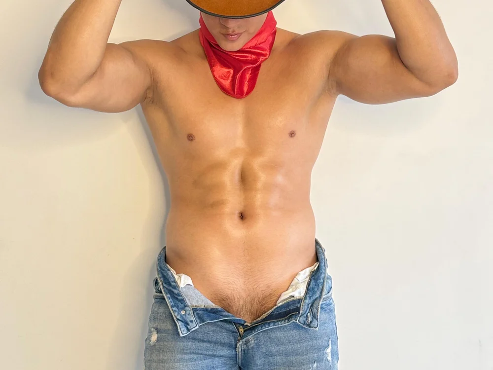 Derek_Stone_ is No.39 on Rising Cam Models Today (2026-09-03 23:30 UTC)