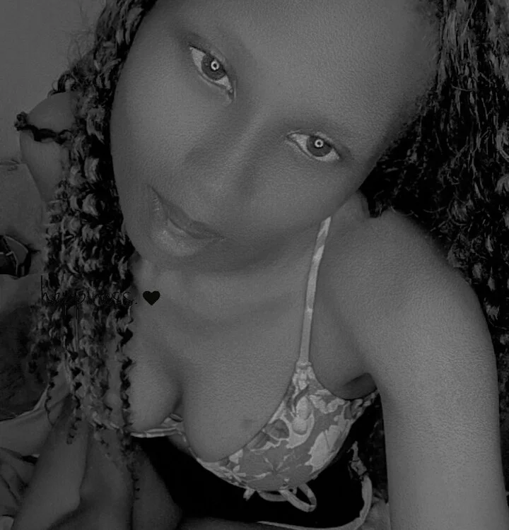 devine_juicy_polie is No.1 on Most Frequent Cam Streamers Today (2026-10-12 23:15 UTC)