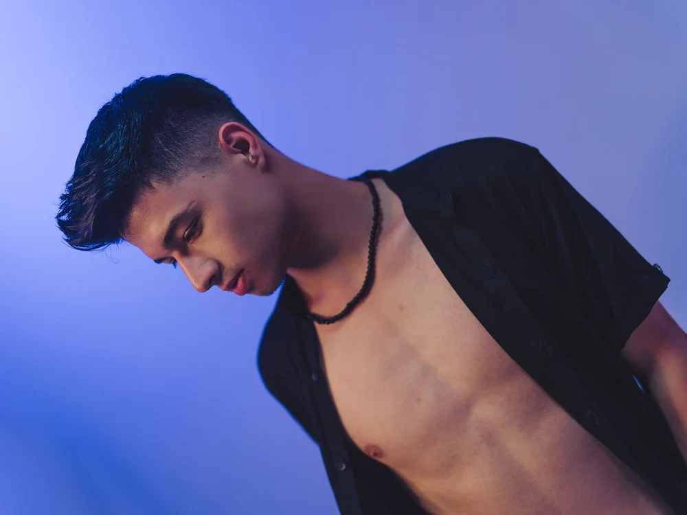 No.25 on Top Cam Models Online Now — EdwardRoss_ — 2026-06-23 14:30 UTC