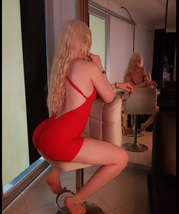 No.37 on Top Cam2Cam Sex Models Most Consistent Today — Elif_blond — 2026-06-27 02:00 UTC