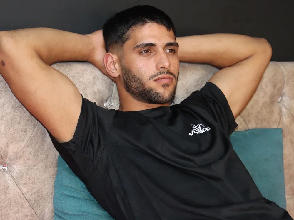 EnzoKnox is No.26 on Top Cam Models This Week (2026-08-09 23:16 UTC)